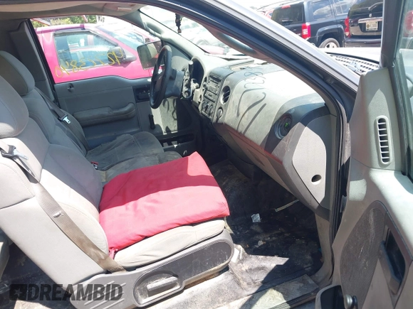 2007 Ford F-150 STX with VIN 1FTRX12W97FA88788, listed as a IAAI auction lot 42723840 with Not provided miles and . Bid and sale history available at DreamBid. Image 5.