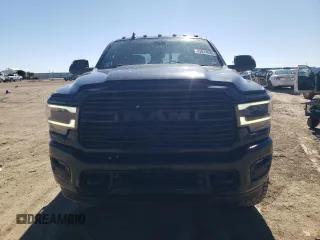 2019 Ram 2500 Laramie with VIN 3C6UR5FL4KG516714, listed as a Copart auction lot 43014085 with 122,999 mi miles and Salvage Title. Bid and sale history available at carsss.com. Image 5.