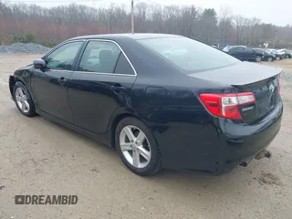 2013 Toyota Camry L with VIN 4T1BF1FK6DU300030, listed as a IAAI auction lot 41931140 with 99,536 mi miles. Bid and sale history available at carsss.com. Image 3.