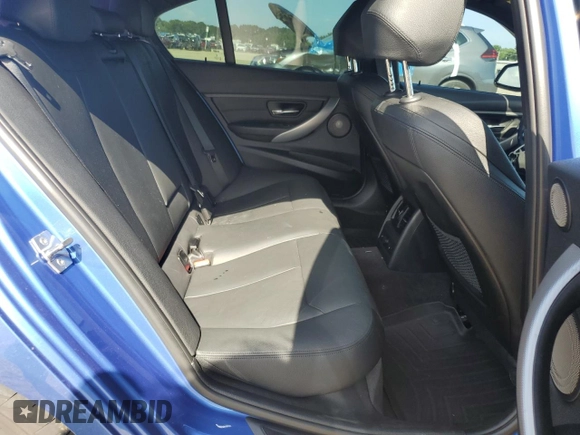 2014 BMW 3 Series 328i z VIN WBA3A5C51EF604415, wystawiony jako Copart lot #64658175 z przebiegiem 90 593 mil mil oraz Czysty tytuł • Clean title. Historia ofert i sprzedaży dostępna na DreamBid. Obrazek 10.