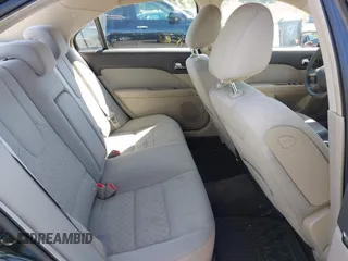 2010 Ford Fusion SE z VIN 3FAHP0HA2AR131918, wystawiony jako IAAI lot #42678902 z przebiegiem 180 828 mil mil oraz . Historia ofert i sprzedaży dostępna na DreamBid. Obrazek 8.
