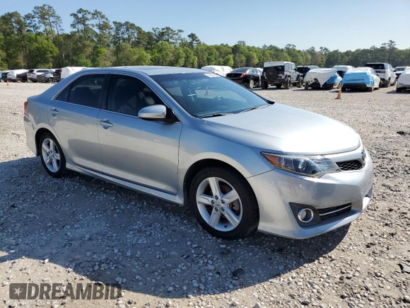 2013 Toyota Camry L with VIN 4T1BF1FK4DU641152, listed as a Copart auction lot 49904965 with 174,677 mi miles and Salvage Title. Bid and sale history available at DreamBid. Image 4.
