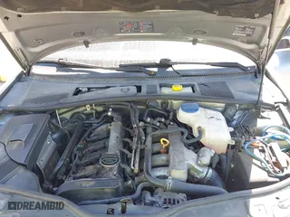 2002 Volkswagen Passat GLS with VIN WVWPD63B12P448213, listed as a IAAI auction lot 41992748 with 189,370 mi miles. Bid and sale history available at carsss.com. Image 10.
