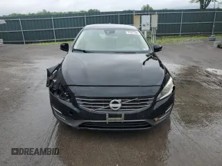 2015 Volvo S60 T5 Premier с VIN YV1612TB2F2310206, выставлен на аукционе Copart как лот 61021685 с пробегом 145 519 миль миль и Списание • Salvage title. История ставок и продаж доступна на DreamBid. Изображение 5.
