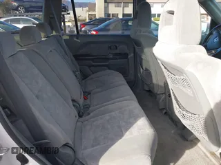 2005 Honda Pilot EX with VIN 5FNYF18475B060655, listed as a IAAI auction lot 41381619 with 142,680 mi miles and . Bid and sale history available at DreamBid. Image 8.