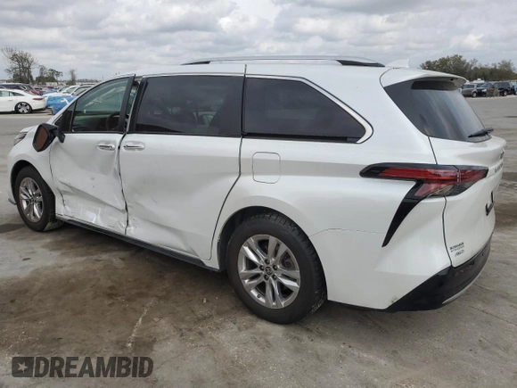 2022 Toyota Sienna Limited with VIN 5TDZSKFC9NS046588, listed as a Copart auction lot 45895105 with 22,065 mi miles and Salvage Title. Bid and sale history available at carsss.com. Image 2.