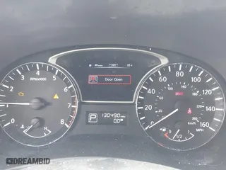 2014 Nissan Pathfinder Platinum with VIN 5N1AR2MM0EC698002, listed as a IAAI auction lot 42074374 with 130,490 mi miles. Bid and sale history available at carsss.com. Image 7.