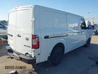 2020 Nissan NV Cargo S z VIN 1N6BF0KY4LN810374, wystawiony jako IAAI lot #41749430 z przebiegiem 281 153 mil mil oraz . Historia ofert i sprzedaży dostępna na DreamBid. Obrazek 4.