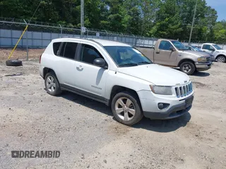 2016 Jeep Compass Sport with VIN 1C4NJCBA0GD569119, listed as a IAAI auction lot 42585329 with Not provided miles and . Bid and sale history available at DreamBid. Image 1.