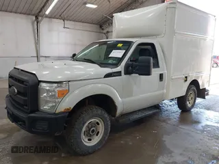 2016 Ford Super Duty F-250 SRW XL with VIN 1FDBF2B66GED17519, listed as a IAAI auction lot 41972443 with 333,161 mi miles. Bid and sale history available at carsss.com. Image 2.