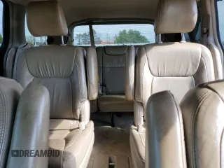 2010 Toyota Sienna XLE z VIN 5TDDK4CC9AS032923, wystawiony jako Copart lot #54231845 z przebiegiem 136 860 mil mil oraz Szkoda całkowita • Salvage title. Historia ofert i sprzedaży dostępna na DreamBid. Obrazek 10.
