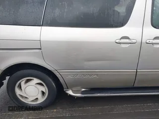 2001 Toyota Sienna LE with VIN 4T3ZF13CX1U400520, listed as a IAAI auction lot 41725348 with 258,267 mi miles. Bid and sale history available at carsss.com. Image 6.