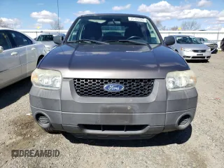 2006 Ford Escape XLS with VIN 1FMYU02Z36KA51178, listed as a Copart auction lot 45726595 with 135,124 mi miles and Salvage Title. Bid and sale history available at carsss.com. Image 5.