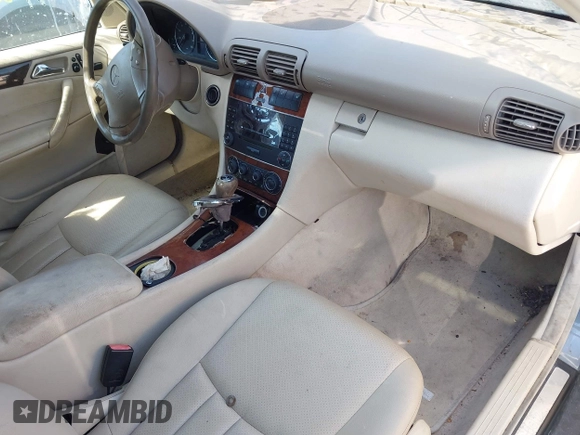 2007 Mercedes-Benz C 280 Luxury with VIN WDBRF92H77F894422, listed as a IAAI auction lot 42598536 with Not provided miles and . Bid and sale history available at DreamBid. Image 5.