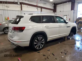 2021 Volkswagen Atlas SEL R-Line with VIN 1V2SR2CA9MC556499, listed as a Copart auction lot 44033995 with 55,061 mi miles and Salvage title. Bid and sale history available at DreamBid. Image 3.