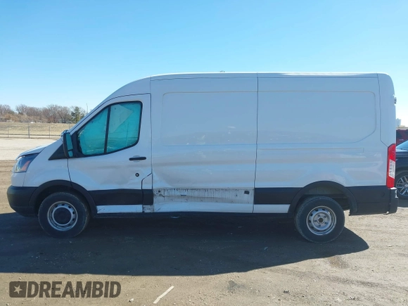 2019 Ford Transit with VIN 1FTYR2CM6KKB24493, listed as a IAAI auction lot 41724796 with 193,569 mi miles and . Bid and sale history available at DreamBid. Image 15.