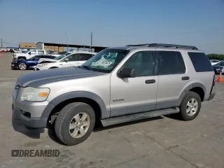 2006 Ford Explorer XLT z VIN 1FMEU73E56UB44893, wystawiony jako Copart lot #56674475 z przebiegiem 167 351 mil mil oraz Szkody całkowita. Historia ofert i sprzedaży dostępna na DreamBid. Obrazek 1.