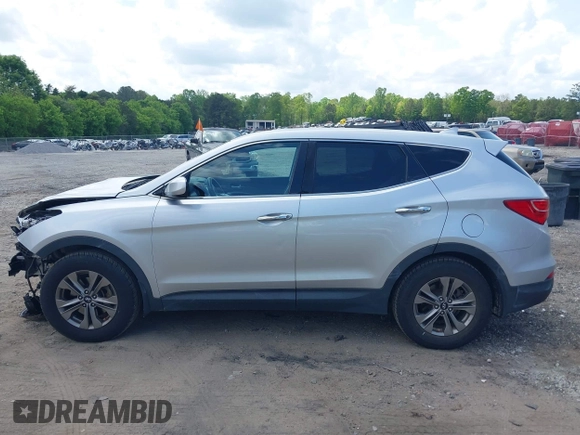 2016 Hyundai Santa Fe z VIN 5XYZT3LB9GG368906, wystawiony jako IAAI lot #42083613 z przebiegiem 83 064 mil mil oraz . Historia ofert i sprzedaży dostępna na DreamBid. Obrazek 14.