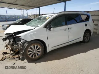 2020 Chrysler Pacifica Touring L Plus z VIN 2C4RC1EG9LR102353, wystawiony jako Copart lot #48486025 z przebiegiem 87 689 mil mil oraz Szkoda całkowita • Salvage title. Historia ofert i sprzedaży dostępna na DreamBid. Obrazek 1.