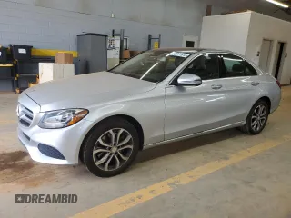 2016 Mercedes-Benz C 300 Luxury z VIN 55SWF4KB3GU138219, wystawiony jako Copart lot #62277615 z przebiegiem 130 761 mil mil oraz Szkoda całkowita • Salvage title. Historia ofert i sprzedaży dostępna na DreamBid. Obrazek 1.