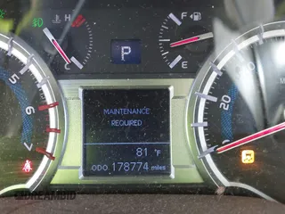 2014 Toyota 4Runner Limited with VIN JTEBU5JR1E5165584, listed as a IAAI auction lot 41727845 with 178,774 mi miles. Bid and sale history available at carsss.com. Image 7.