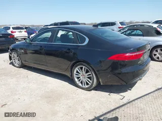 2016 Jaguar XF 35t Prestige with VIN SAJBE4BV8GCY02560, listed as a IAAI auction lot 41704209 with 109,917 mi miles. Bid and sale history available at carsss.com. Image 3.