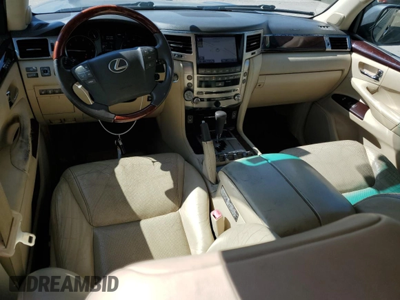 2013 Lexus LX 570 z VIN JTJHY7AX0D4112762, wystawiony jako Copart lot #47033775 z przebiegiem 188 568 mil mil oraz Czysty tytuł • Clean title. Historia ofert i sprzedaży dostępna na DreamBid. Obrazek 8.