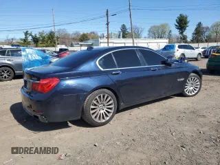 2011 BMW 7 Series 750i xDrive с VIN WBAKC6C59BC394610, выставлен на аукционе Copart как лот 52459035 с пробегом 171 581 миль миль и Списание • Salvage title. История ставок и продаж доступна на DreamBid. Изображение 3.