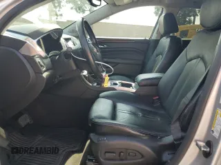 2013 Cadillac SRX Performance Collection z VIN 3GYFNDE38DS561321, wystawiony jako Copart lot #60237605 z przebiegiem 120 404 mil mil oraz Szkoda całkowita • Salvage title. Historia ofert i sprzedaży dostępna na DreamBid. Obrazek 7.