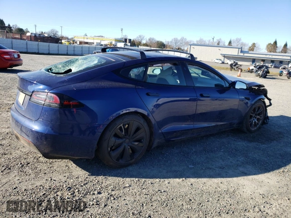 2022 Tesla Model S z VIN 5YJSA1E55NF475989, wystawiony jako Copart lot #88104975 z przebiegiem Nie podano mil oraz Szkoda całkowita • Salvage title. Historia ofert i sprzedaży dostępna na DreamBid. Obrazek 3.