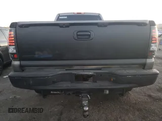 2006 Chevrolet Silverado 3500 SRW LT with VIN 1GCHK33296F137200, listed as a Copart auction lot 85065784 with 302,668 mi miles and Salvage Title. Bid and sale history available at carsss.com. Image 6.