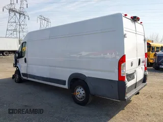 2018 Ram ProMaster Cargo with VIN 3C6URVJG1JE152160, listed as a IAAI auction lot 41758214 with 91,856 mi miles. Bid and sale history available at carsss.com. Image 3.