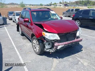 2012 Subaru Forester X Limited с VIN JF2SHAEC4CH411547, выставлен на аукционе IAAI как лот 42444452 с пробегом 112 797 миль миль и . История ставок и продаж доступна на DreamBid. Изображение 1.