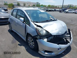 2012 Honda Fit Sport с VIN JHMGE8H54CC017996, выставлен на аукционе IAAI как лот 42500477 с пробегом 128 283 миль миль и . История ставок и продаж доступна на DreamBid. Изображение 1.
