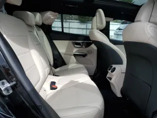 2024 Mercedes-Benz GLC 300 z VIN W1NKM4HBXRF129263, wystawiony jako Copart lot #51747035 z przebiegiem 15 898 mil mil oraz Szkoda całkowita • Salvage title. Historia ofert i sprzedaży dostępna na DreamBid. Obrazek 11.