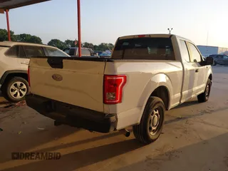 2015 Ford F-150 XL with VIN 1FTEX1CGXFKE20104, listed as a IAAI auction lot 42035347 with 196,674 mi miles. Bid and sale history available at carsss.com. Image 4.
