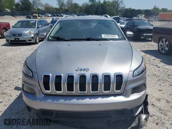 2016 Jeep Cherokee Latitude with VIN 1C4PJMCS5GW227966, listed as a Copart auction lot 53083925 with 153,519 mi miles and Clean Title. Bid and sale history available at carsss.com. Image 5.