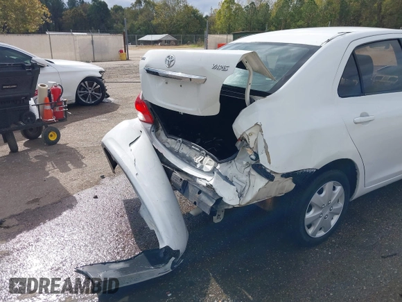 2010 Toyota Yaris with VIN JTDBT4K3XA1376716, listed as a IAAI auction lot 40864128 with 197,283 mi miles. Bid and sale history available at carsss.com. Image 17.