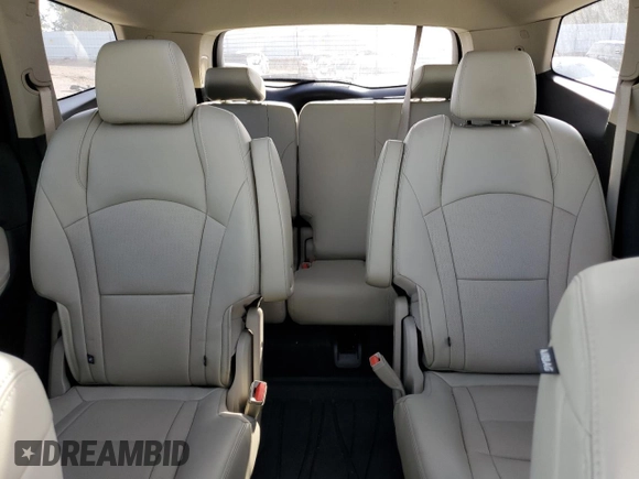 2019 Buick Enclave Premium with VIN 5GAERCKW3KJ318370, listed as a Copart auction lot 83190304 with 62,182 mi miles and Salvage Title. Bid and sale history available at DreamBid. Image 10.