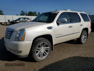 2007 Cadillac Escalade z VIN 1GYFK63807R226502, wystawiony jako Copart lot #61131695 z przebiegiem 319 798 mil mil oraz Szkoda całkowita • Salvage title. Historia ofert i sprzedaży dostępna na DreamBid. Obrazek 1.