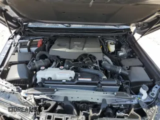 2024 Lexus GX 550 Premium z VIN JTJTBCDX1R5027690, wystawiony jako Copart lot #55492475 z przebiegiem 6124 mil mil oraz Szkody całkowita. Historia ofert i sprzedaży dostępna na DreamBid. Obrazek 12.