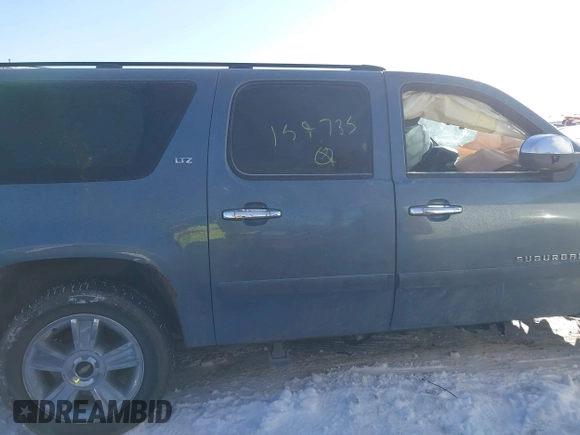 2008 Chevrolet Suburban LTZ with VIN 3GNFK16338G159735, listed as a IAAI auction lot 41289729 with 341,631 mi miles. Bid and sale history available at carsss.com. Image 12.