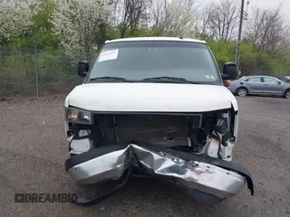 2021 Chevrolet Express Cargo z VIN 1GCWGAFP0M1198014, wystawiony jako IAAI lot #41844897 z przebiegiem 57 993 mil mil oraz . Historia ofert i sprzedaży dostępna na DreamBid. Obrazek 13.