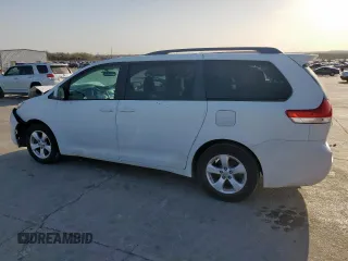 2011 Toyota Sienna LE AAS with VIN 5TDKK3DC5BS150985, listed as a Copart auction lot 49892115 with 122,246 mi miles and Salvage Title. Bid and sale history available at DreamBid. Image 2.