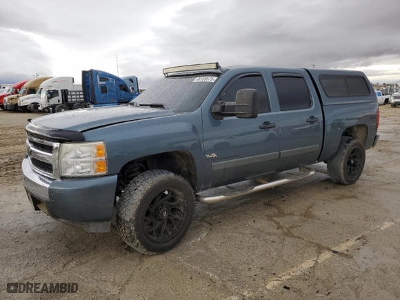2007 Chevrolet Silverado 1500 LT w/1LT with VIN 2GCEC13CX71704763, listed as a Copart auction lot 46189575 with 111,571 mi miles and Salvage Title. Bid and sale history available at carsss.com. Image 1.