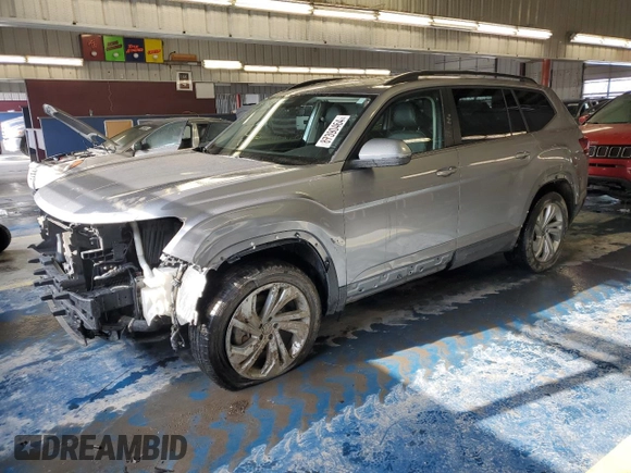2022 Volkswagen Atlas SE with VIN 1V2LP2CAXNC564655, listed as a Copart auction lot 87390464 with 74,201 mi miles and Salvage title. Bid and sale history available at DreamBid. Image 1.