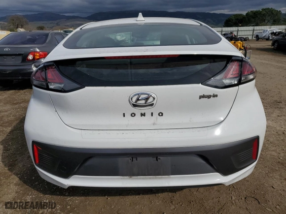 2020 Hyundai Ioniq Plug-In Hybrid SE with VIN KMHC65LD0LU194805, listed as a Copart auction lot 43444025 with NaN miles and Salvage Title. Bid and sale history available at carsss.com. Image 6.