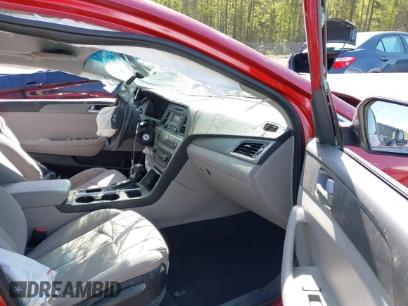 2017 Hyundai Sonata SE with VIN 5NPE24AF3HH450511, listed as a IAAI auction lot 41931105 with 22,624 mi miles. Bid and sale history available at carsss.com. Image 5.