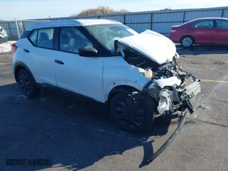 2018 Nissan Kicks SV with VIN 3N1CP5CU0JL511770, listed as a IAAI auction lot 41646960 with 150,597 mi miles. Bid and sale history available at carsss.com. Image 1.
