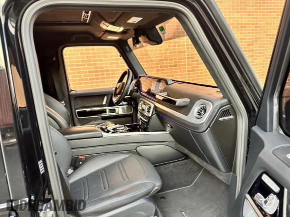2023 Mercedes-Benz G 550 with VIN W1NYC6BJ8PX461153, listed as a Copart auction lot 80594484 with 15,655 mi miles and Non Repairable. Bid and sale history available at DreamBid. Image 7.